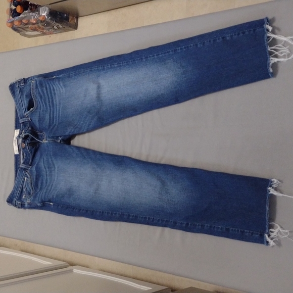 Hollister Juniors Skinny Jeans* Size 7 R* Excellent Used Condition* - Picture 4 of 5